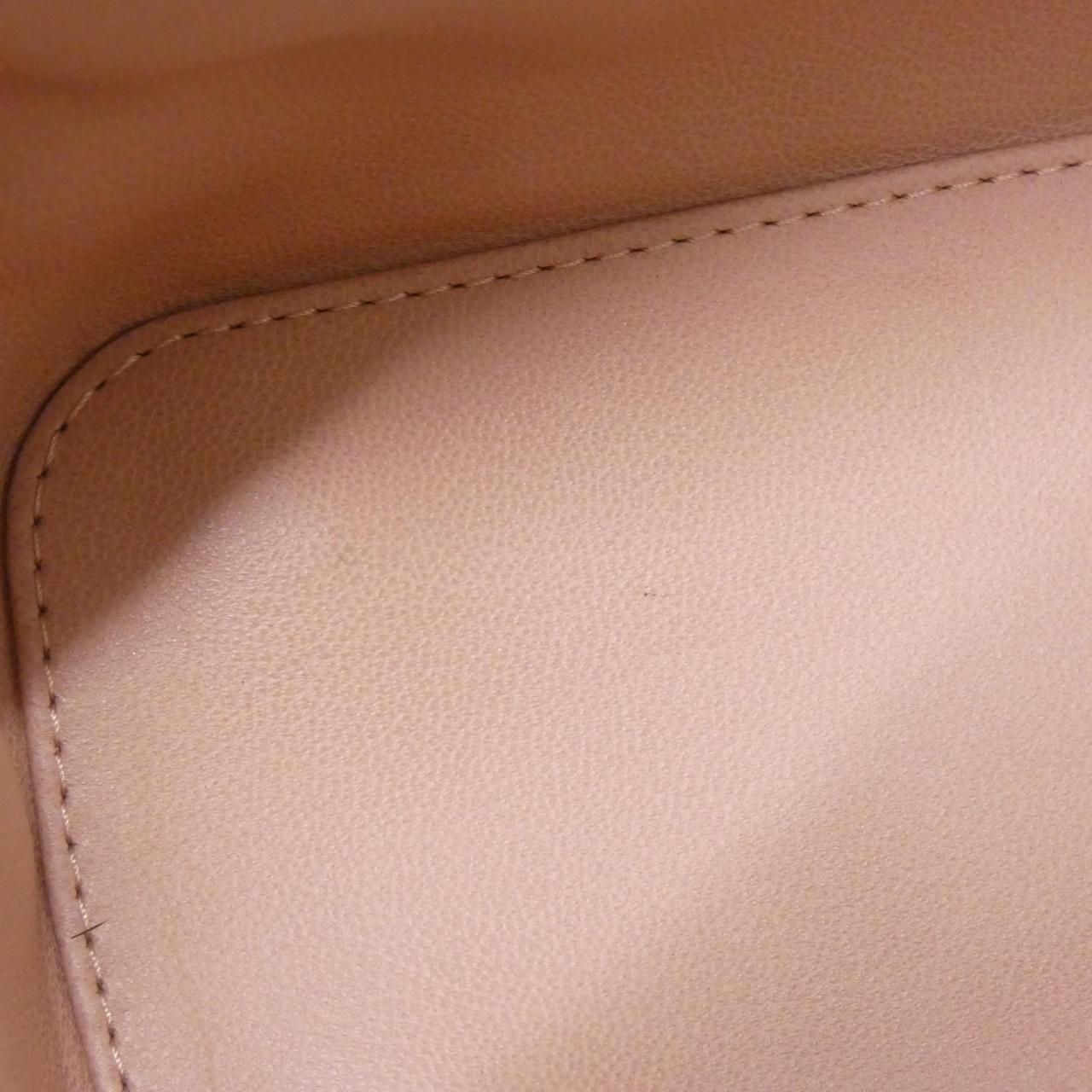 Louis Vuitton Monogram Vanity Cousin PM — view 8