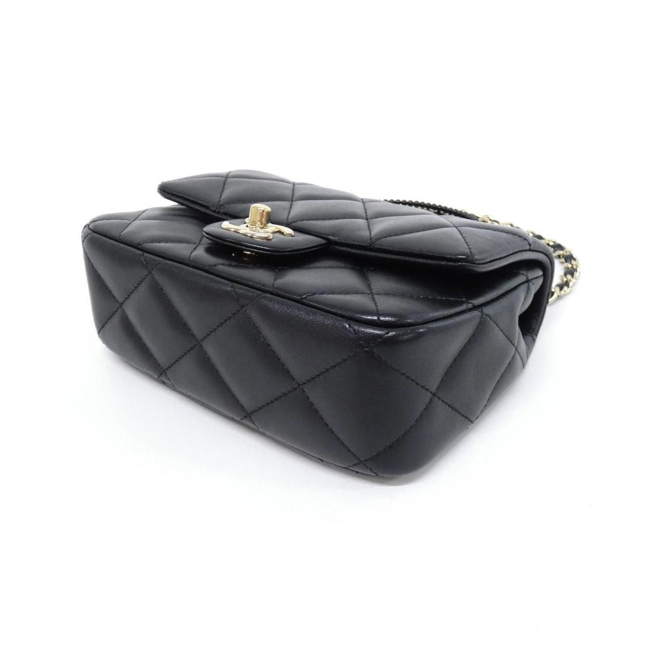 Chanel Bag Handbag Black — view 3