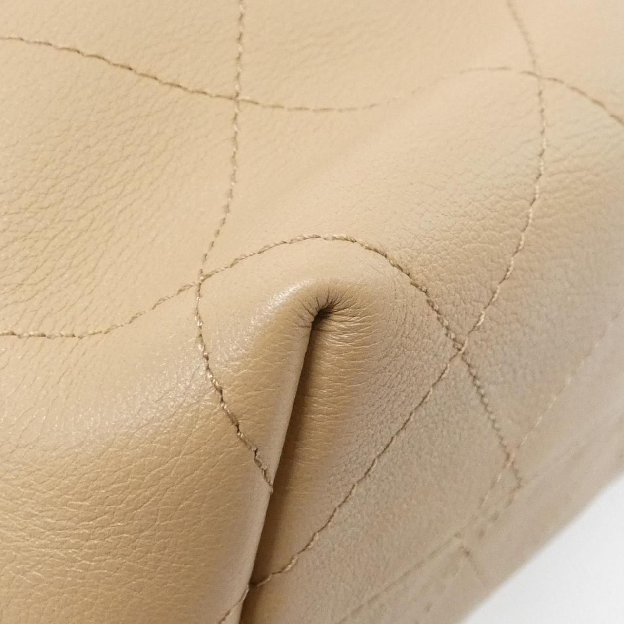 Chanel Shoulder Bag Beige — view 3