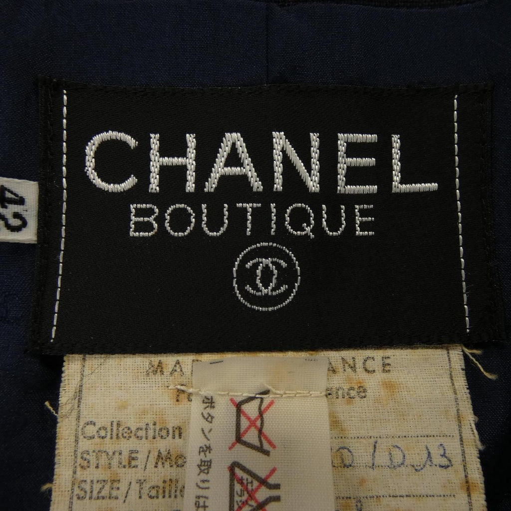 Chanel Vintage Collection 25 13 Jacket — view 4
