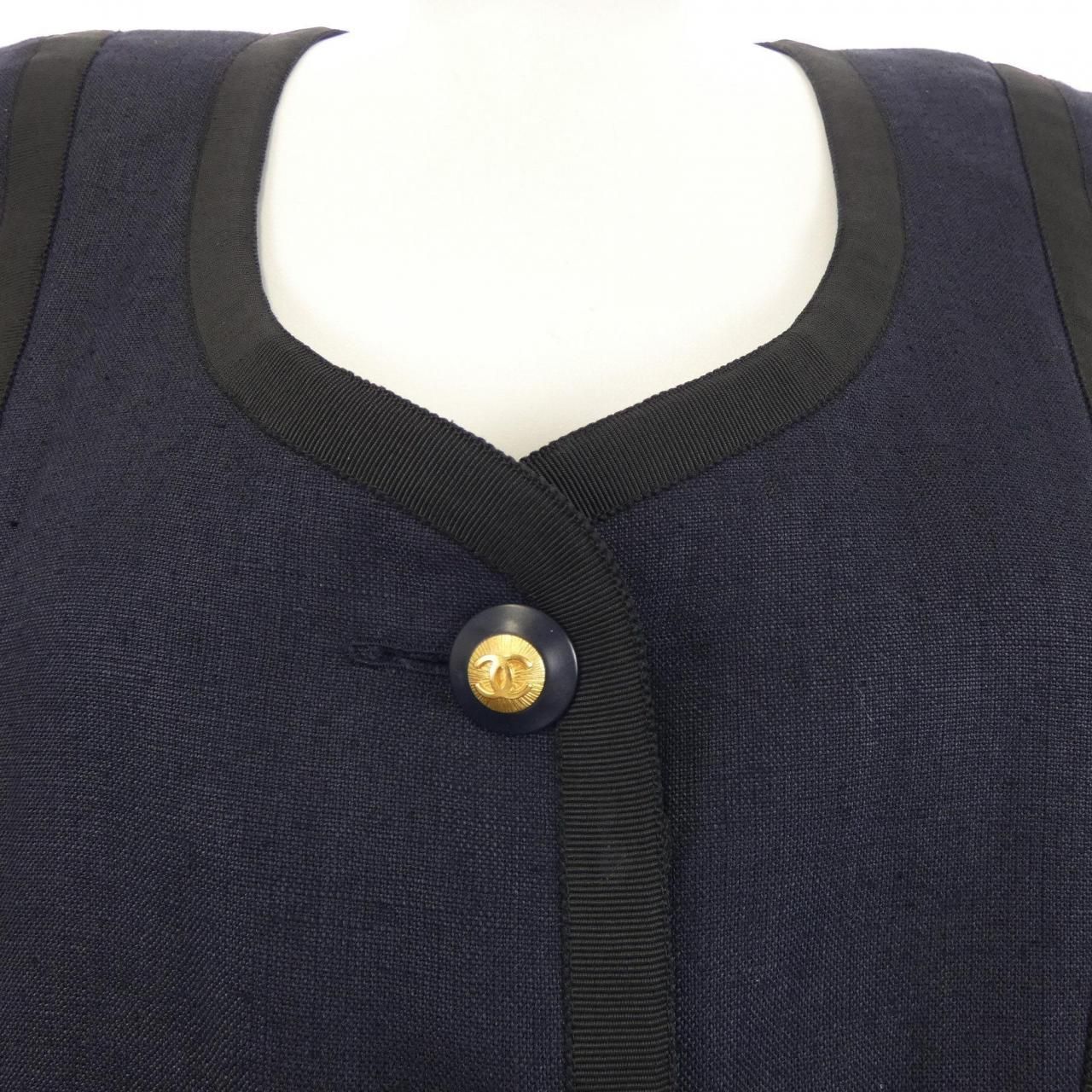 Chanel Vintage Collection 25 13 Jacket — view 5