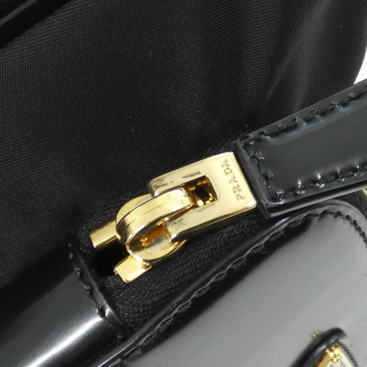 Prada Shoulder Bag Gold — view 7