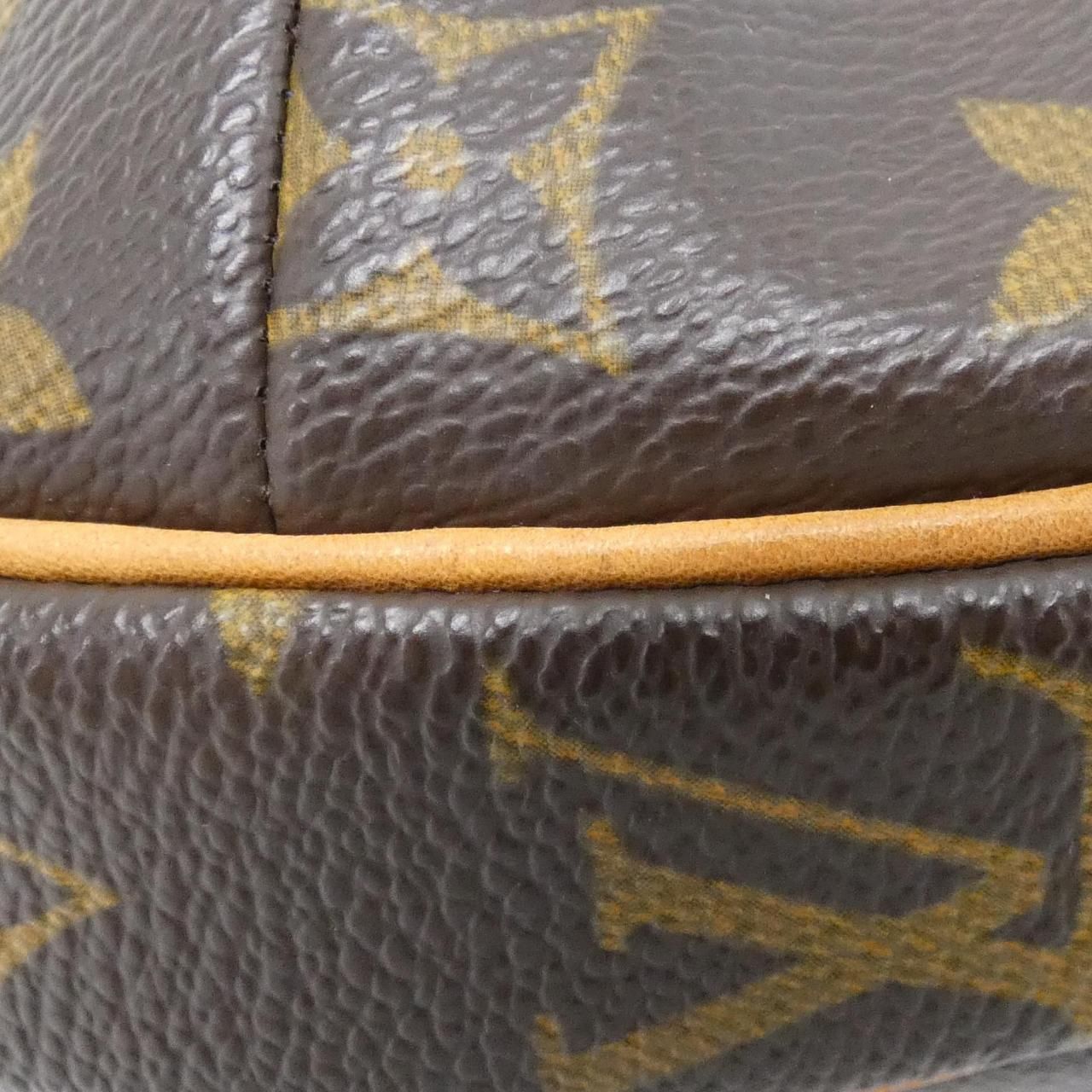 Louis Vuitton Monogram Croissant MM Shoulder — view 2