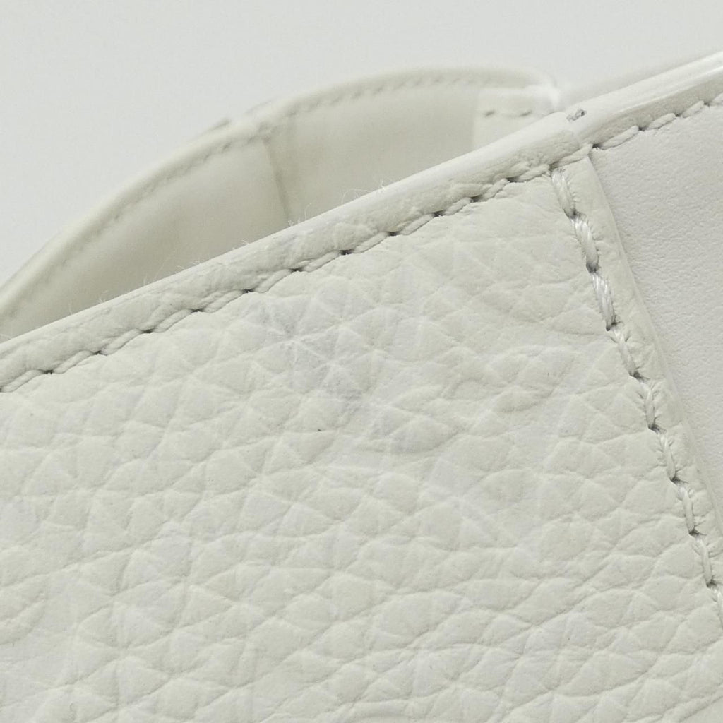 Louis Vuitton Taurillon Monogram Sac Plat — view 3