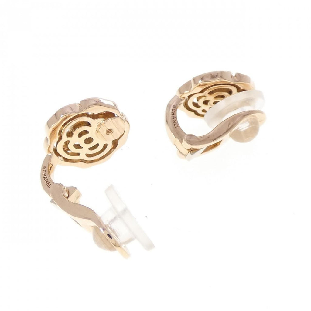 Chanel Camellia Earrings Gold — view 3