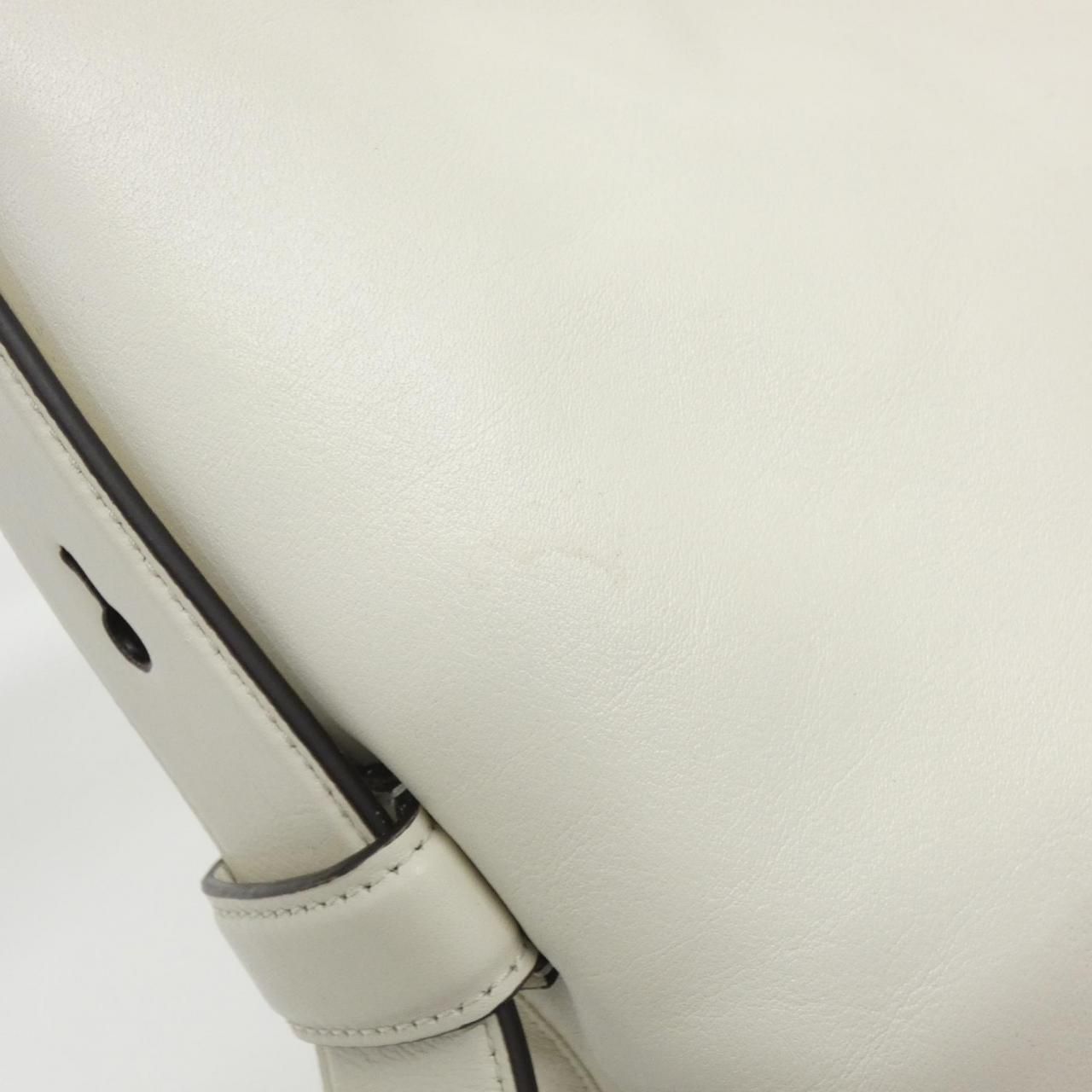 Gucci Beatrix Bag Handbag White — view 5
