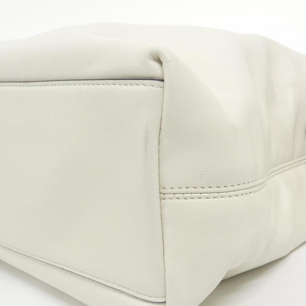 Gucci Beatrix Bag Handbag White — view 3