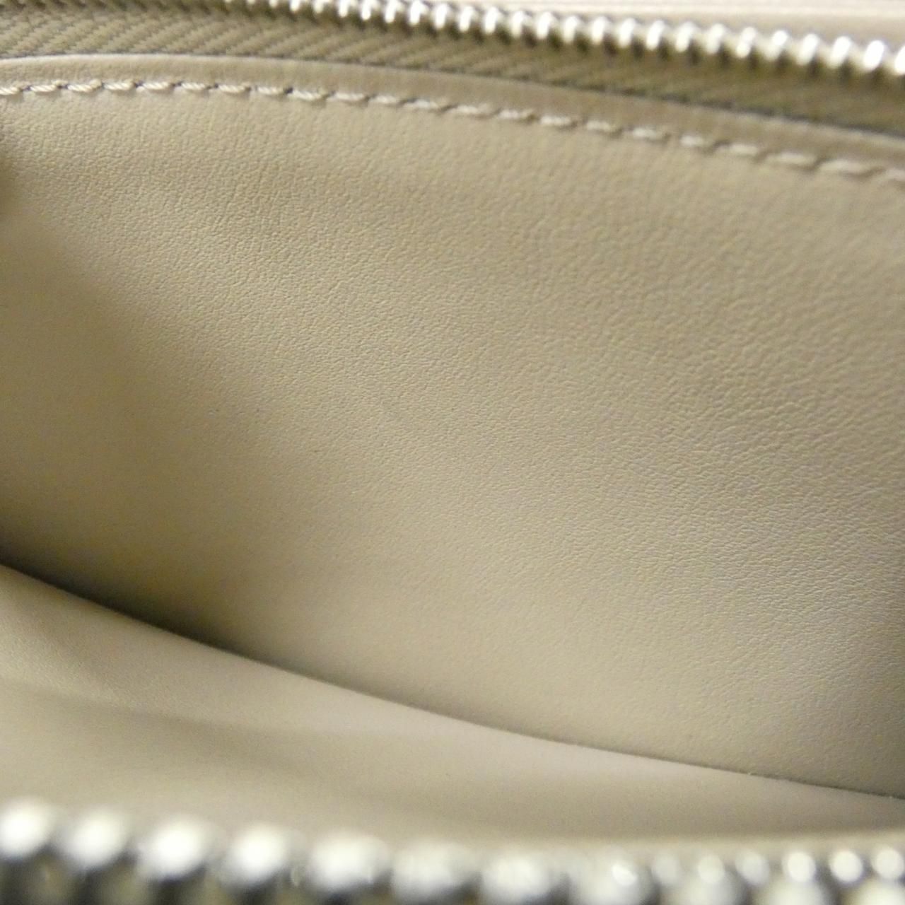 Louis Vuitton Mahina Zippy Wallet — view 6