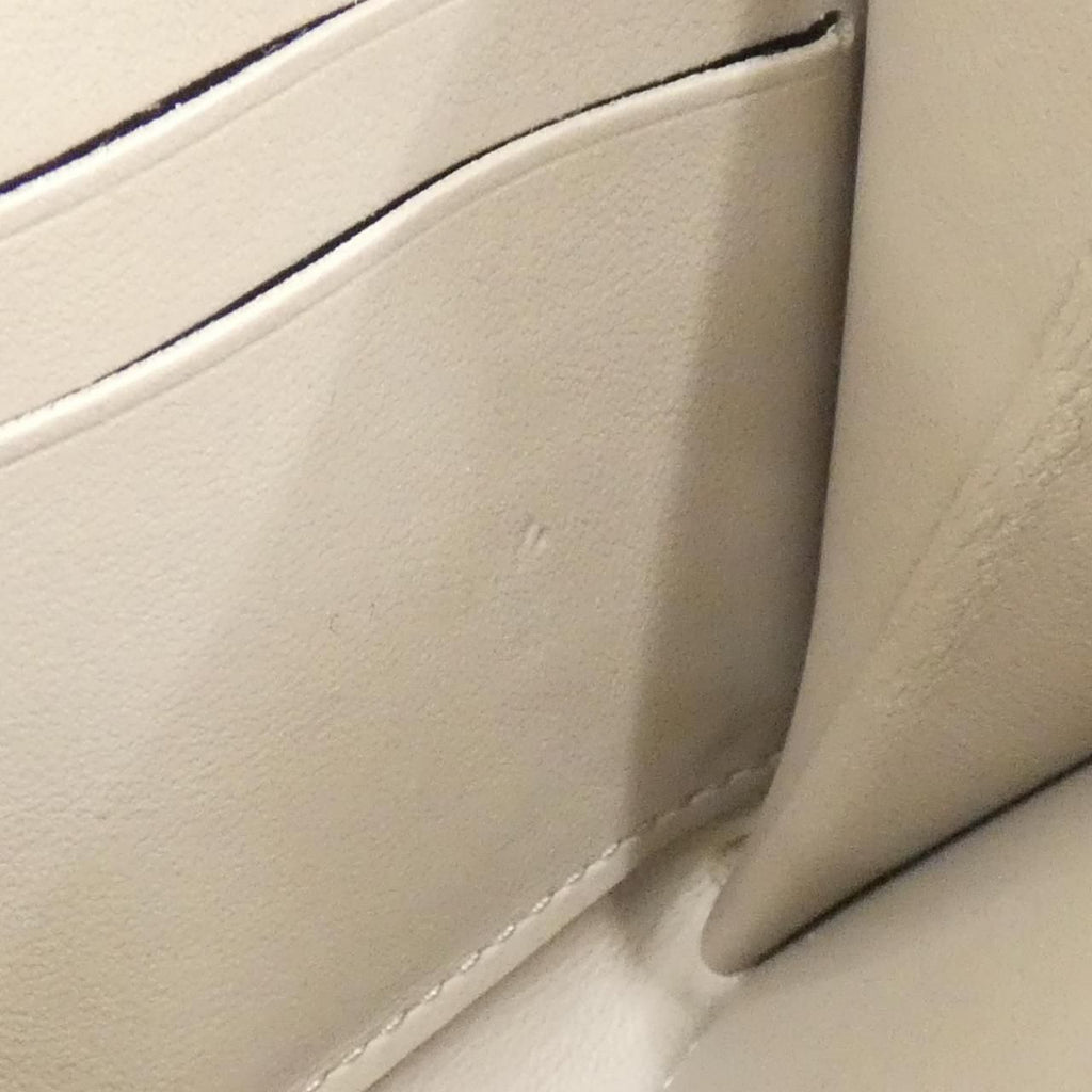 Louis Vuitton Mahina Zippy Wallet — view 5