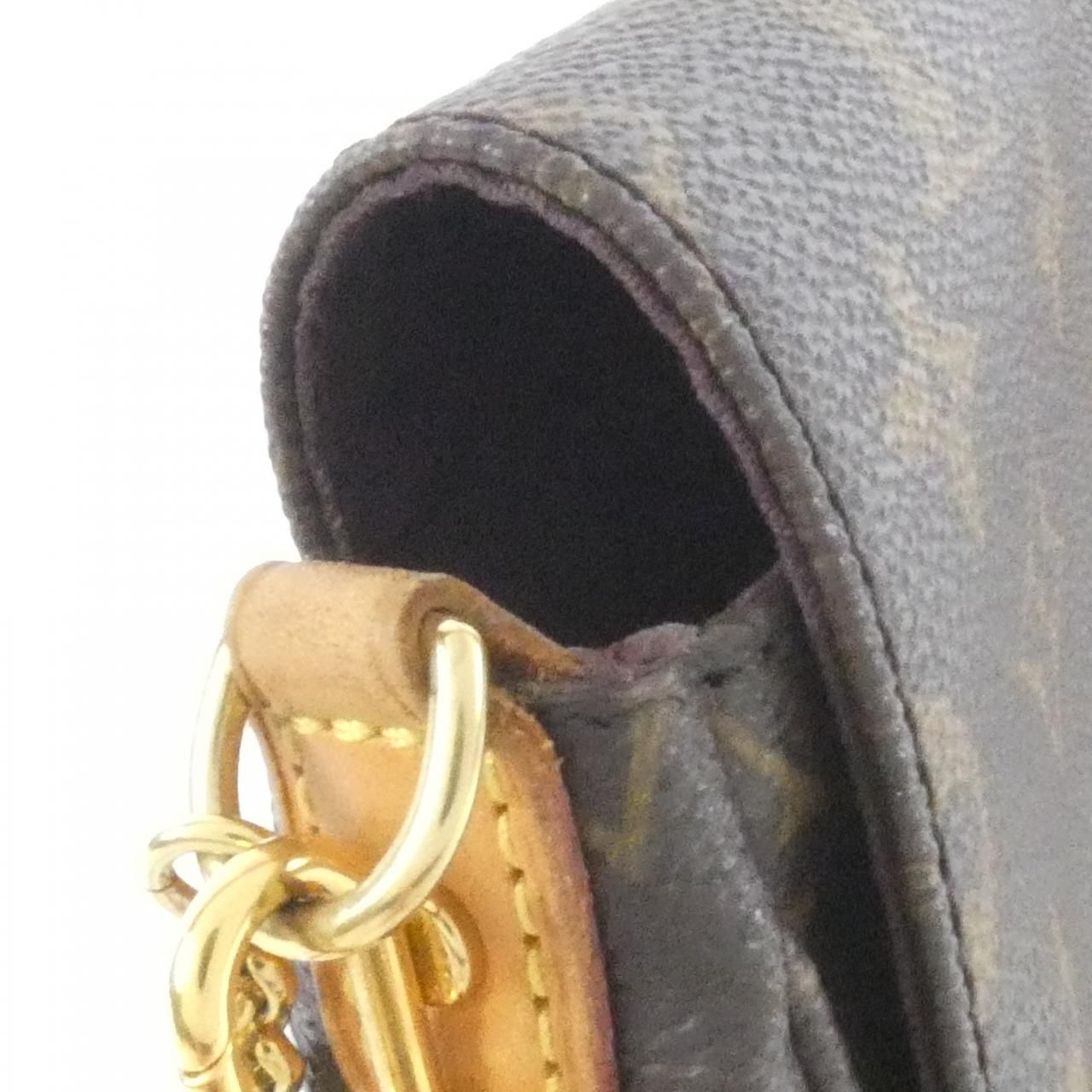 Louis Vuitton Monogram Favorite MM Shoulder — view 6