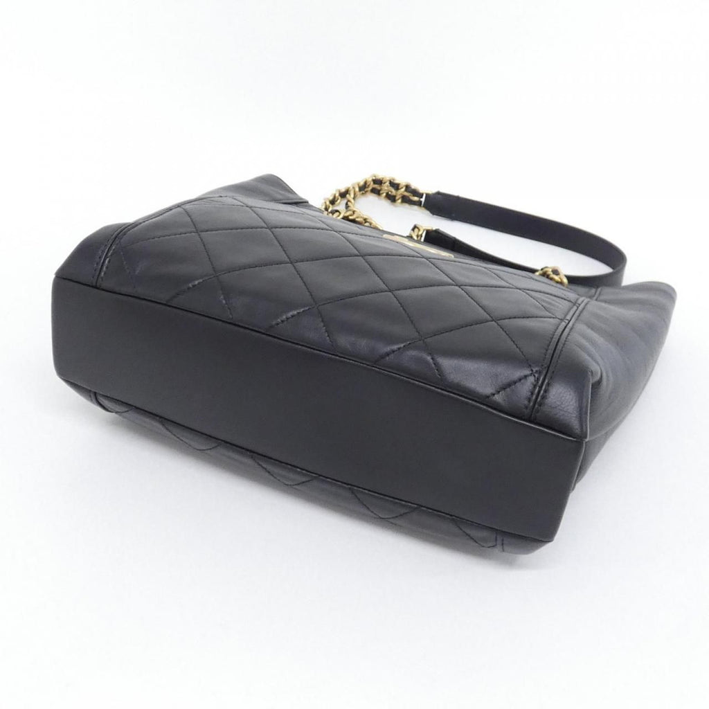 Chanel Shoulder Bag Black — view 3