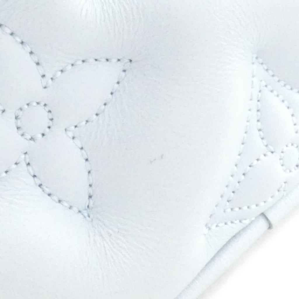 Louis Vuitton Bubble Glam Alma Soft BB — view 3
