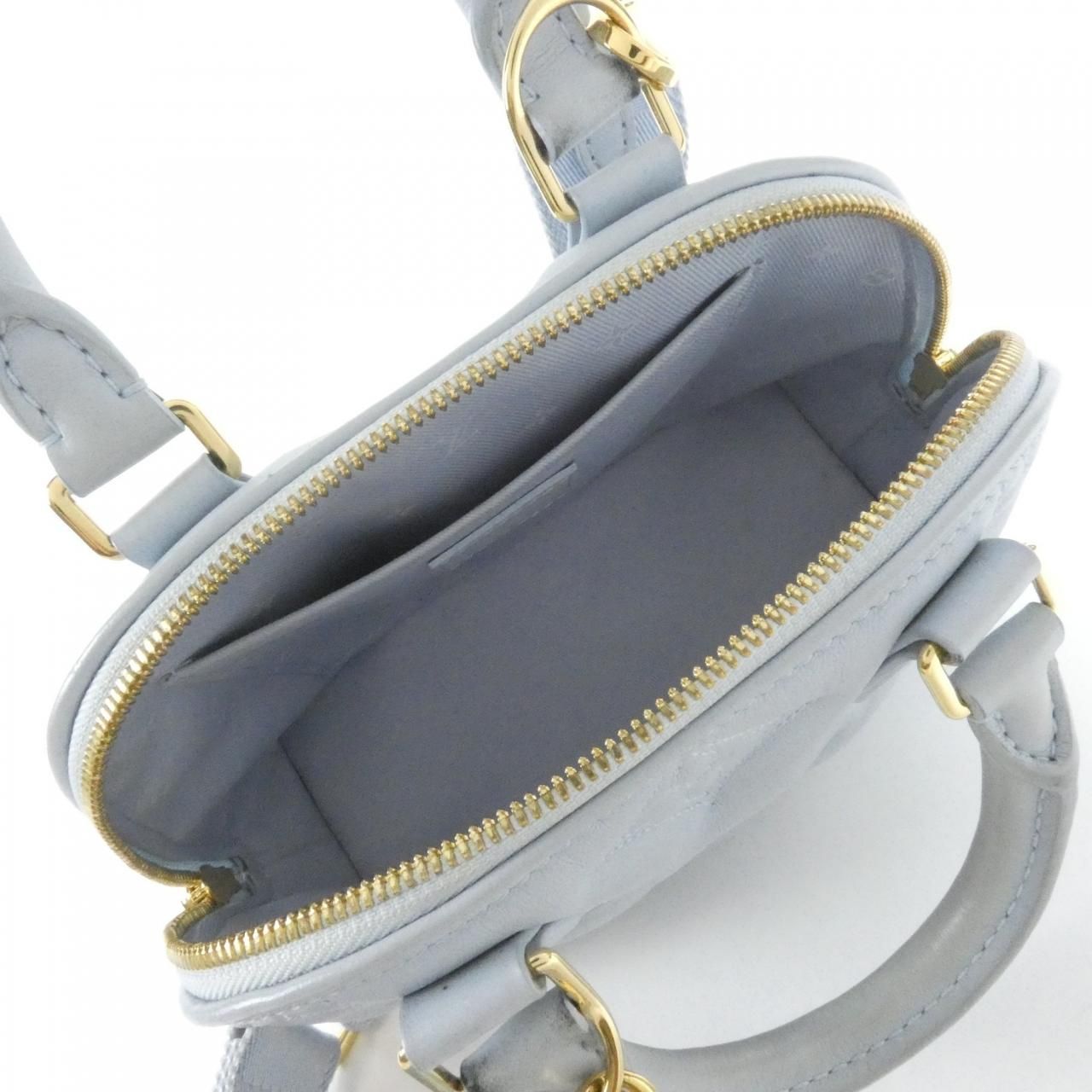 Louis Vuitton Bubble Glam Alma Soft BB — view 4
