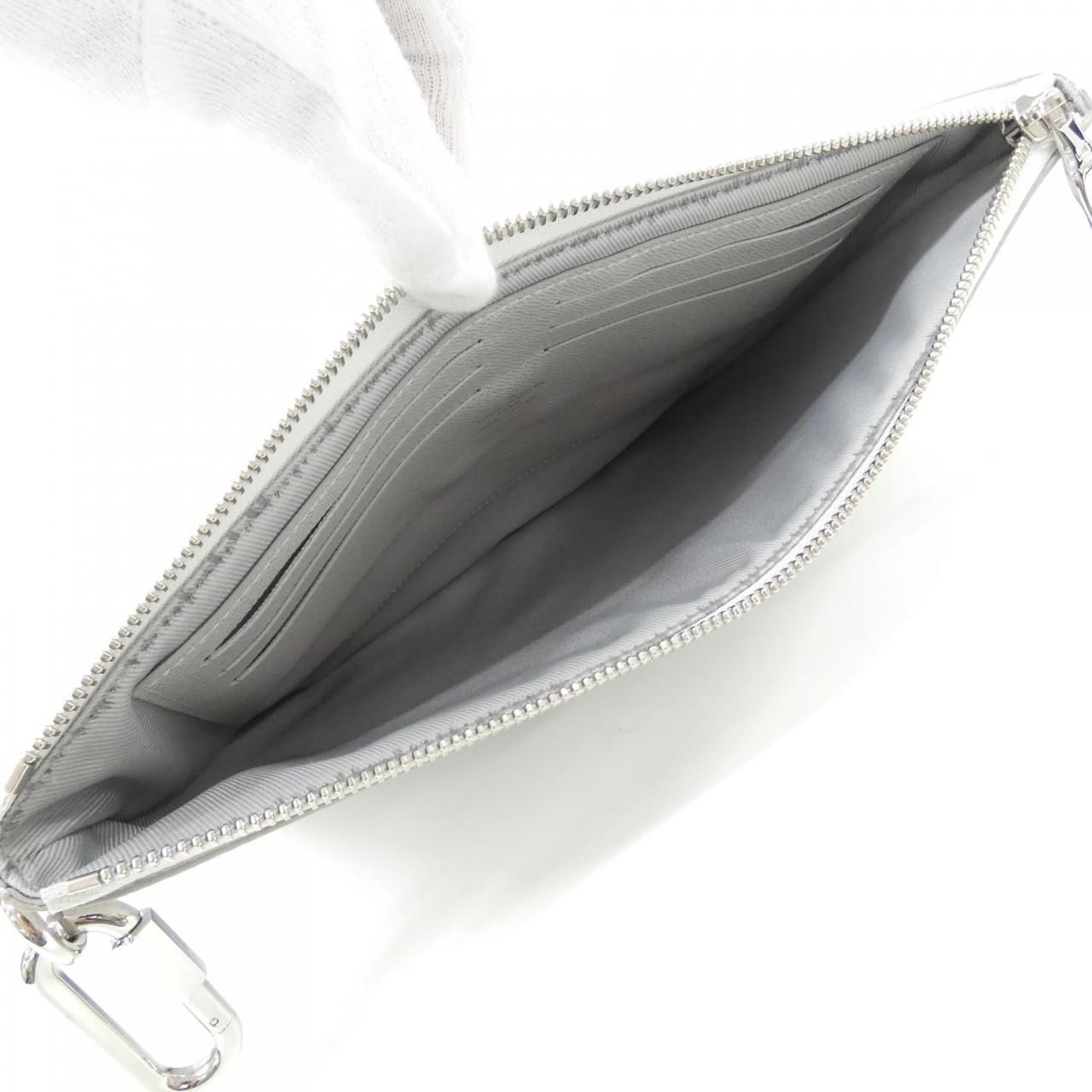 Louis Vuitton White Monogram Logo Zipped Pouch GM — view 7