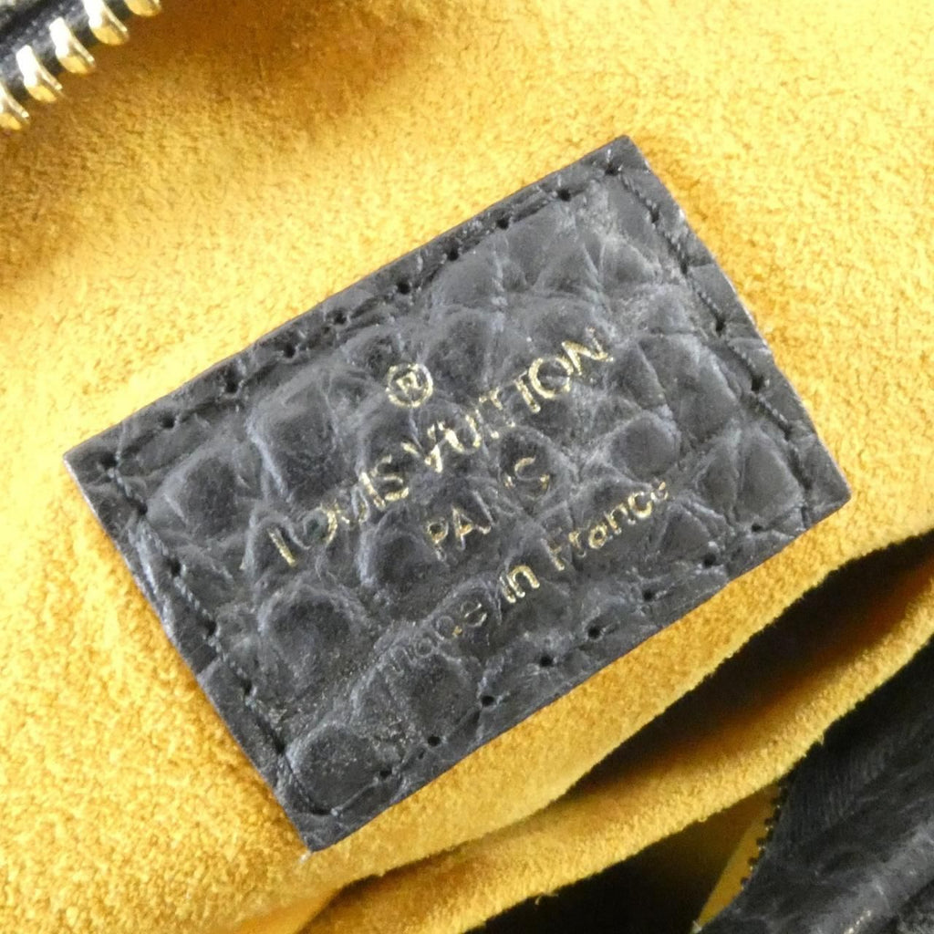 Louis Vuitton Monogram Denim Neo Mild Odor MM — view 8