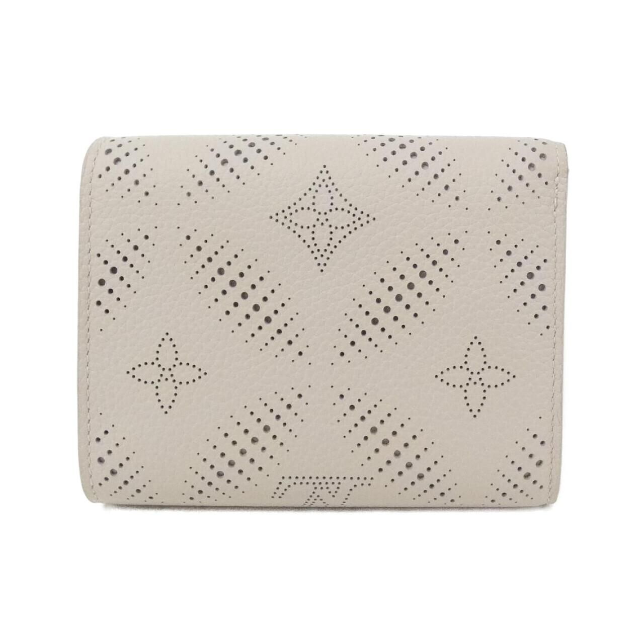 Louis Vuitton Mahina Portefeuille Iris Compact Wallet — view 2