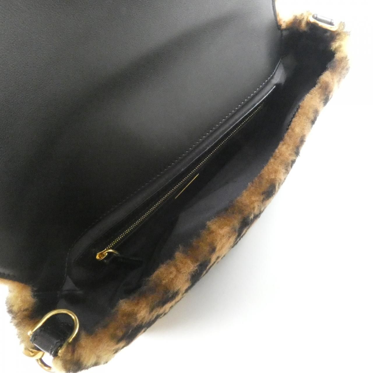 Fendi Baguette Shoulder — view 6