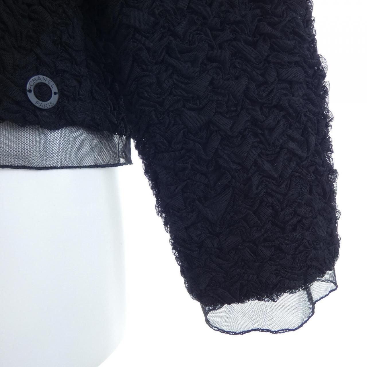 Chanel Vintage Collarless Jacket — view 6