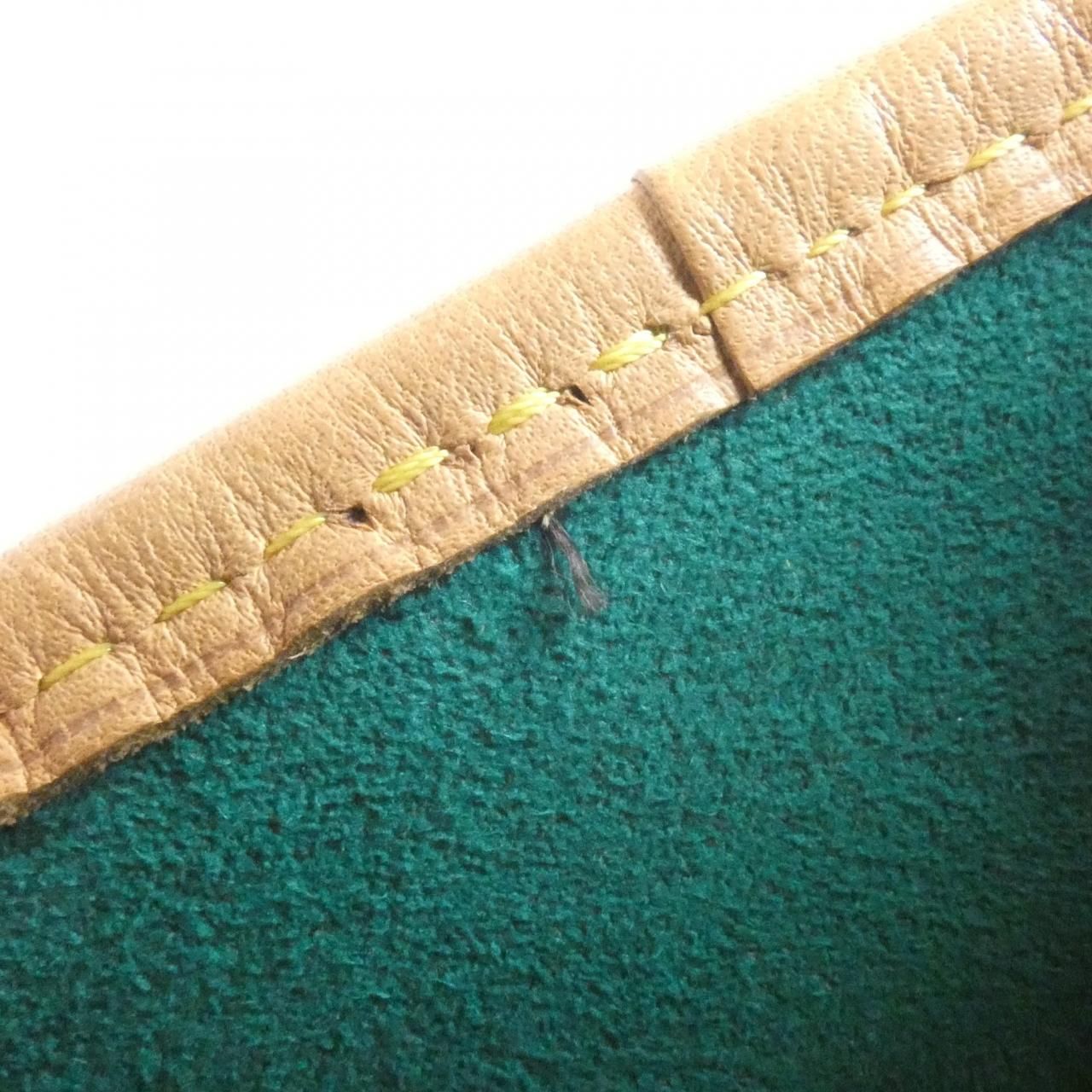 Louis Vuitton Monogram Neverfull — view 8