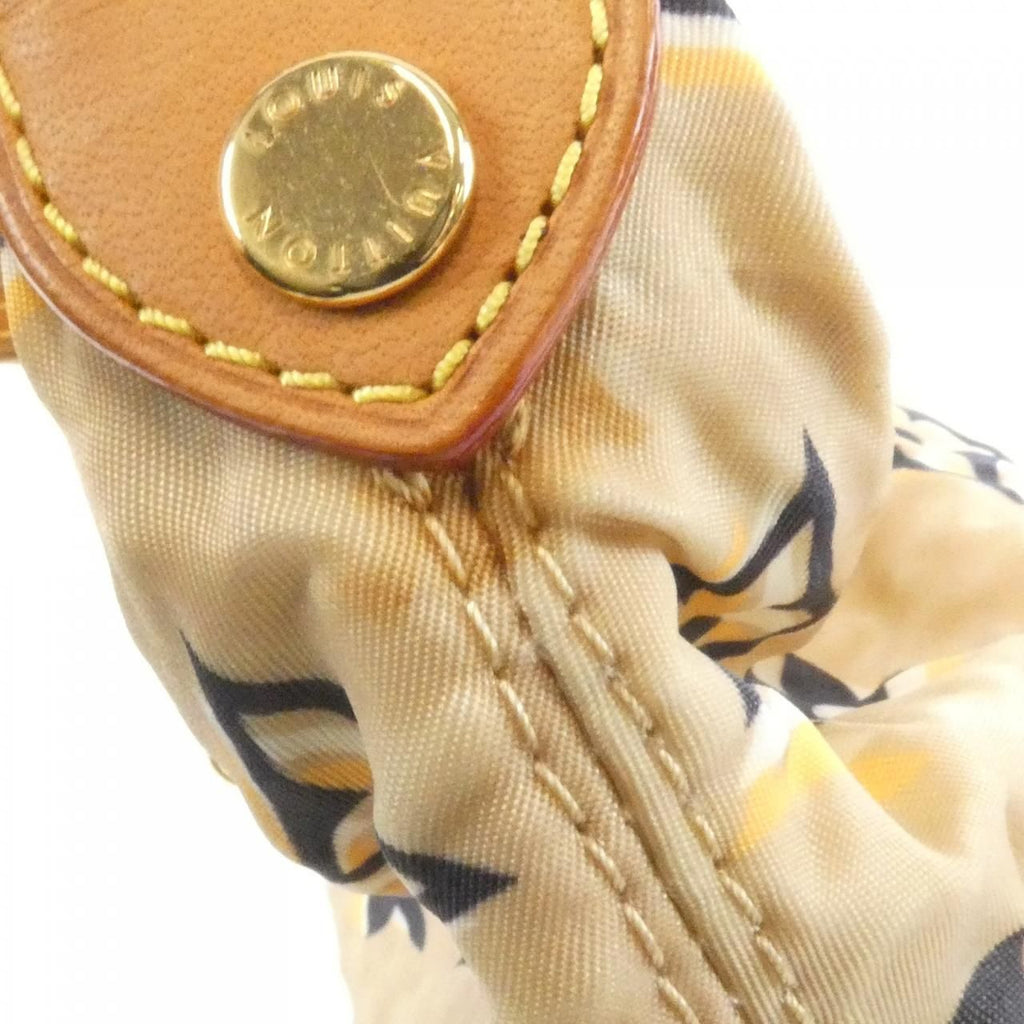 Louis Vuitton Bulle Shoulder — view 5