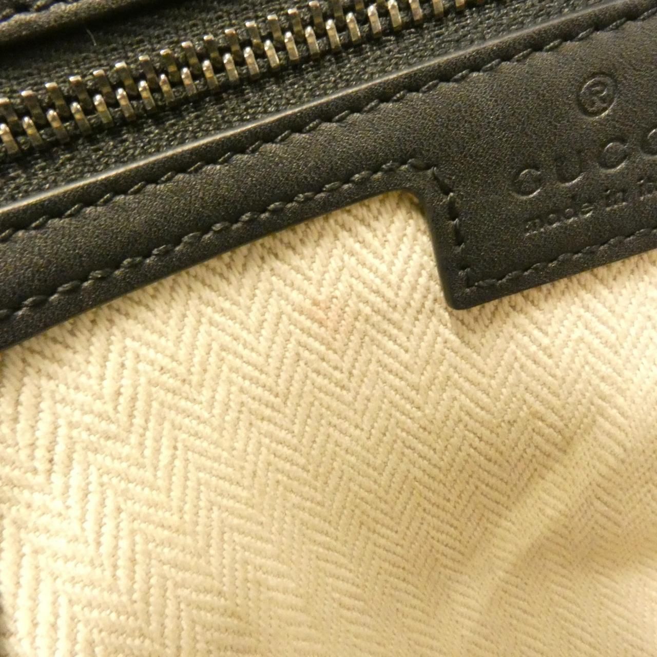 Gucci GG Emblem Shoulder — view 8
