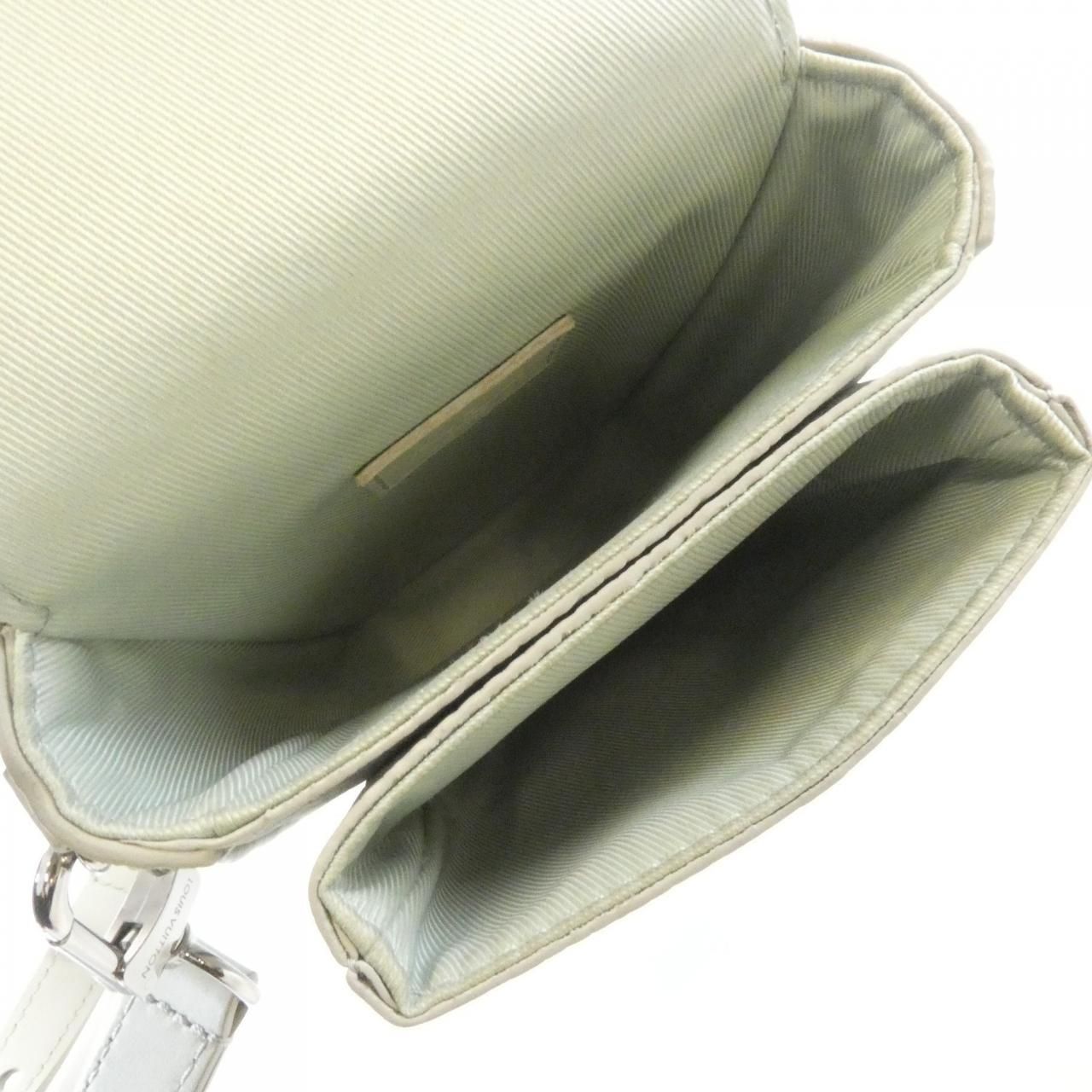 Louis Vuitton S Lock Vertical Wearable Wallet Shoulder — view 6