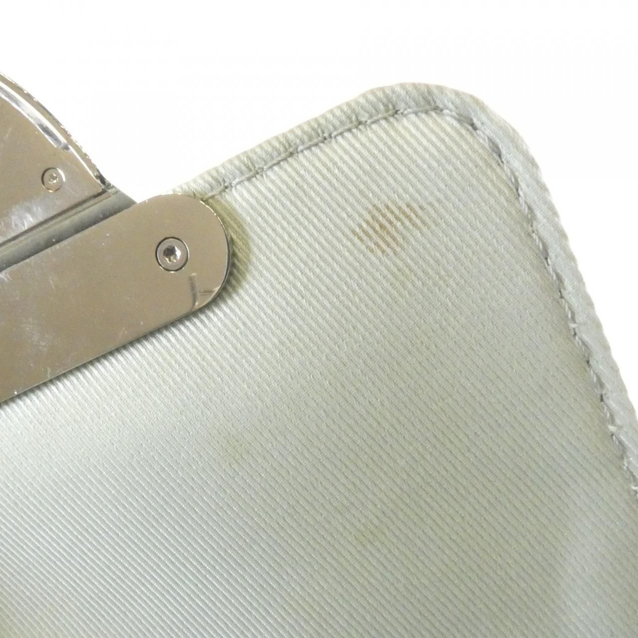 Louis Vuitton S Lock Vertical Wearable Wallet Shoulder — view 7