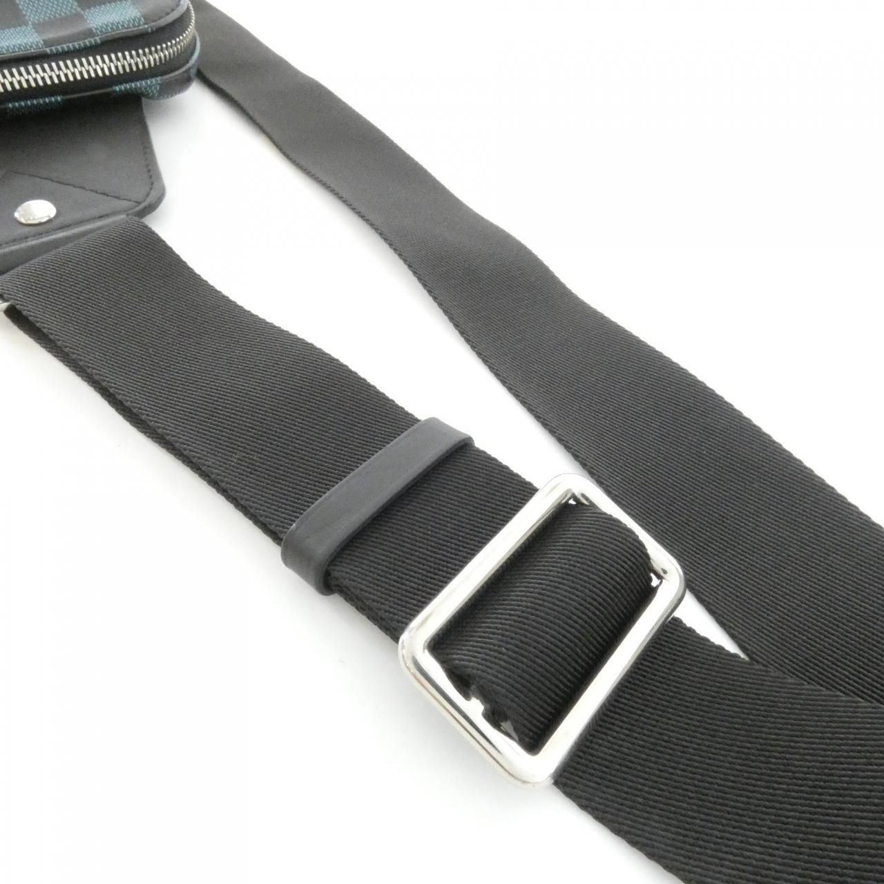 Louis Vuitton Damier Infini Avenue Sling — view 8
