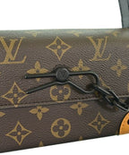 Louis Vuitton Shoulder — view 7
