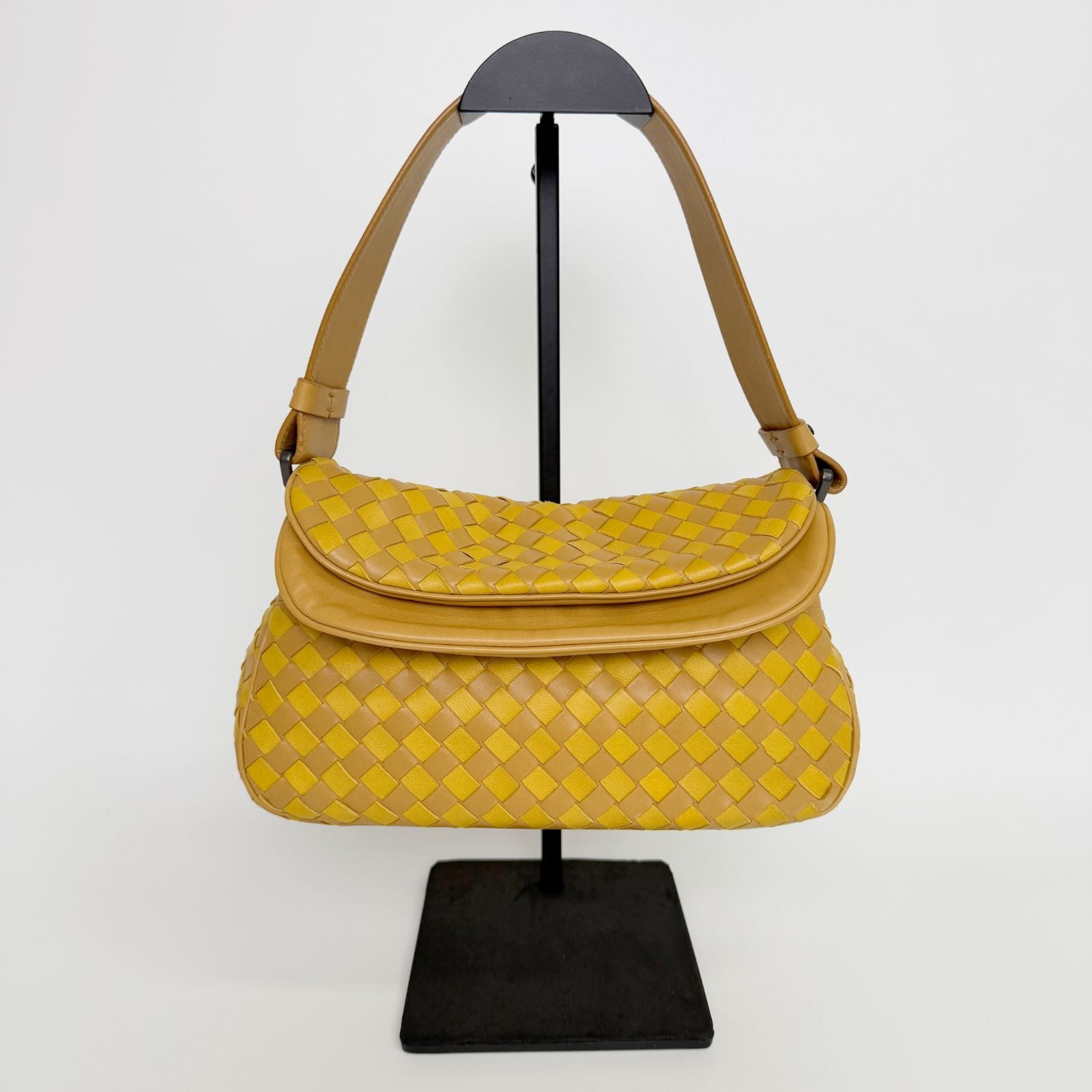 Bottega Veneta Intrecciato Flap Shoulder Bag Leather Yellow Camel Vintage — view 3