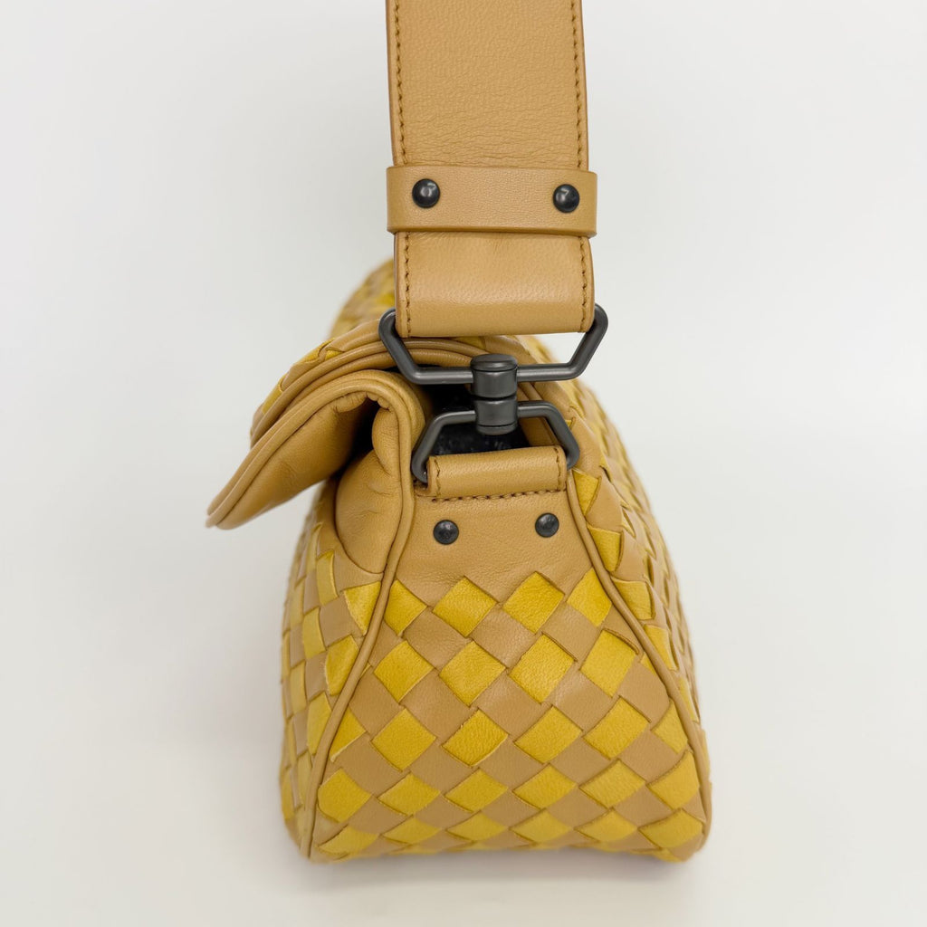 Bottega Veneta Intrecciato Flap Shoulder Bag Leather Yellow Camel Vintage — view 5