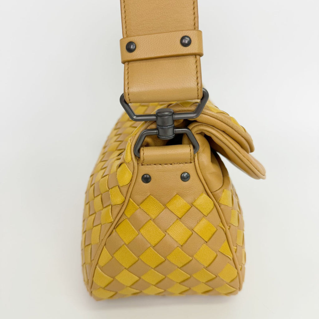 Bottega Veneta Intrecciato Flap Shoulder Bag Leather Yellow Camel Vintage — view 6