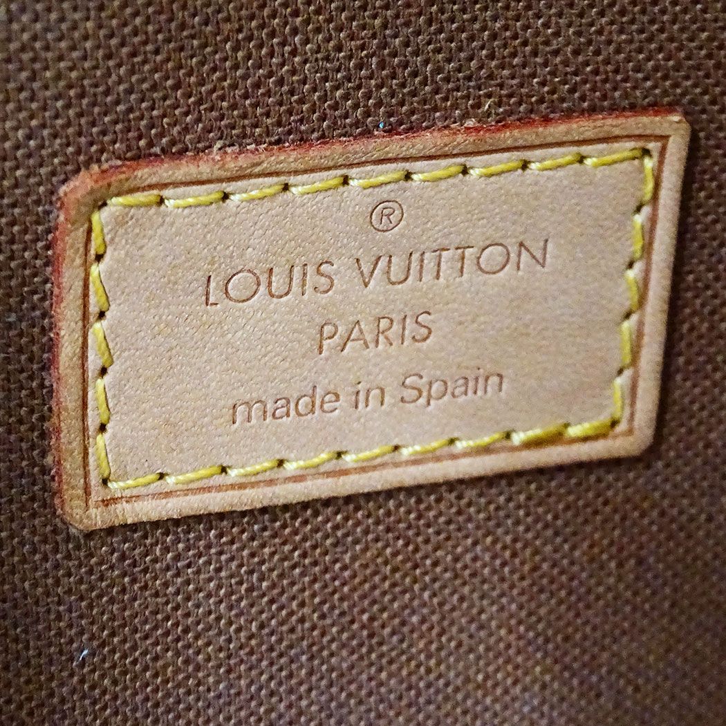 Louis Vuitton Shoulder Bag Monogram Canvas Pochette Gange Brown Crossbody Outfit — view 8