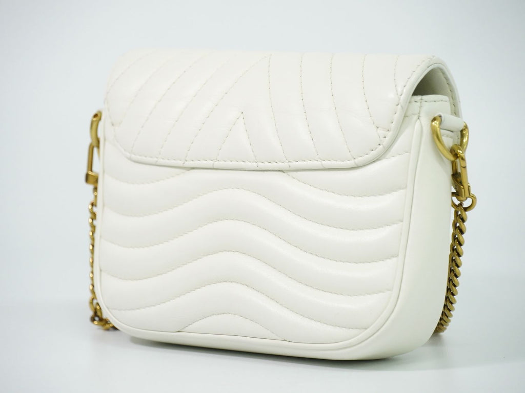 Louis Vuitton LV New Wave Multi Pochette Leather Chain Shoulder Bag White — view 2