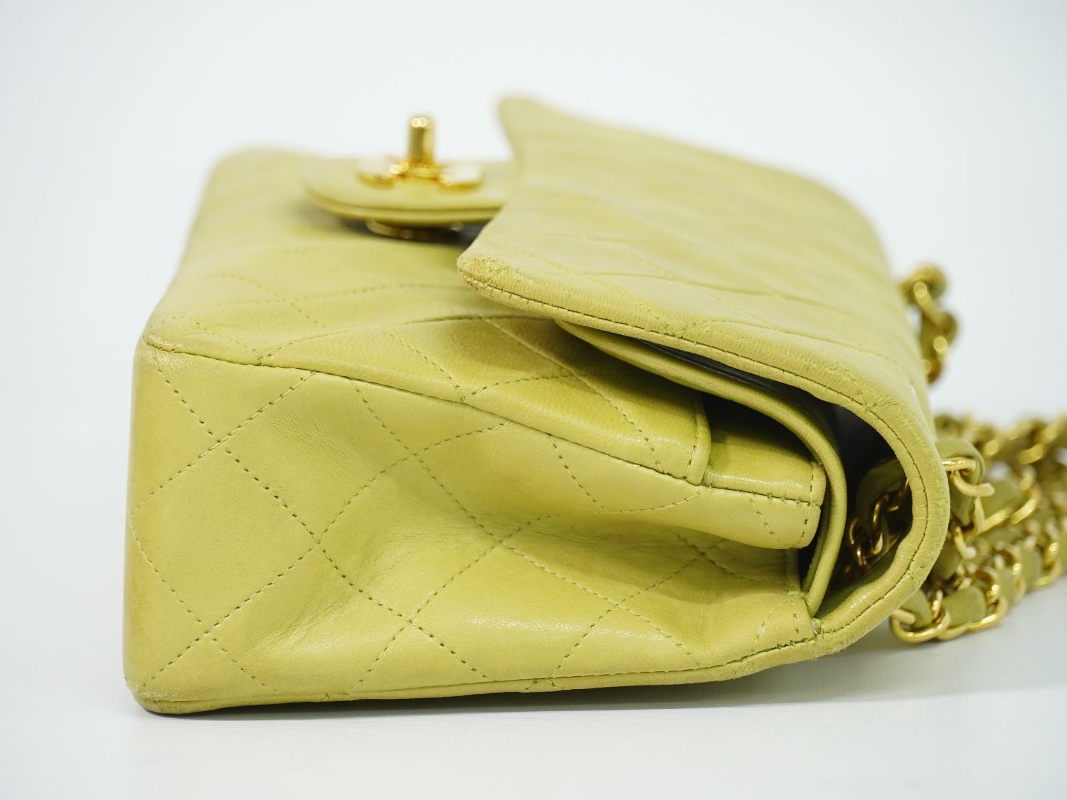 Chanel CC Logo Quilted 23 Double Flap Chain Shoulder Bag Lambskin Leather Green — view 4