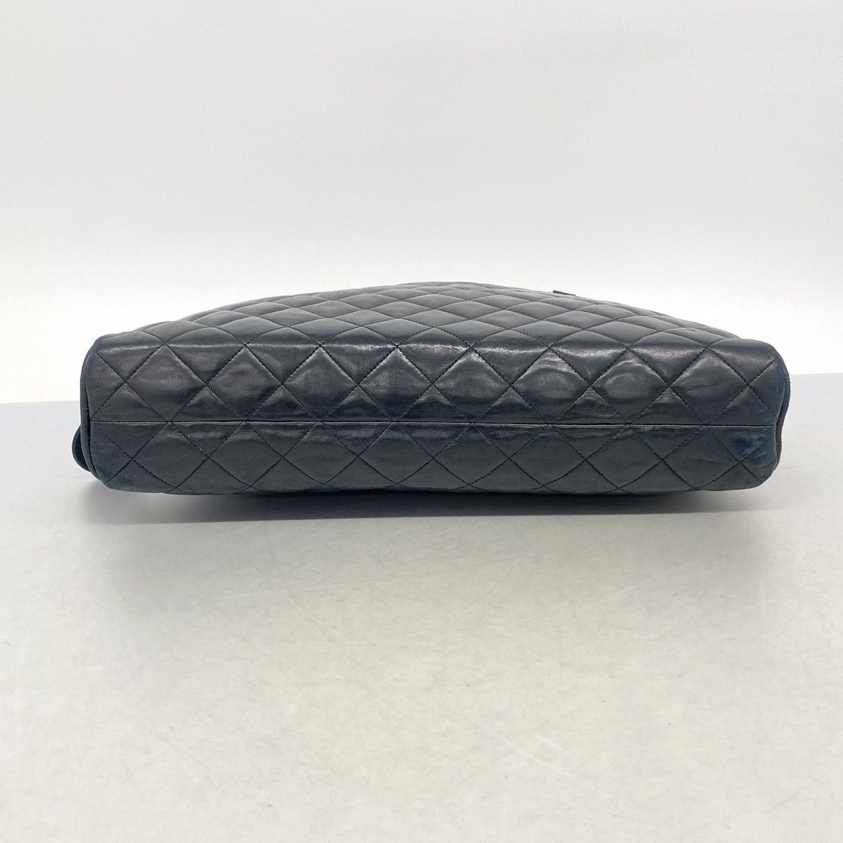 Chanel Shoulder Bag Quilted Lambskin Black Gold — view 3