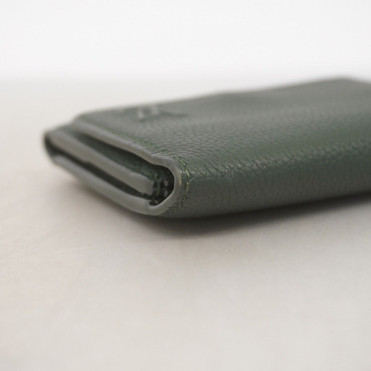 Louis Vuitton Trifold Wallet Aerogram Victor Forest Green — view 5