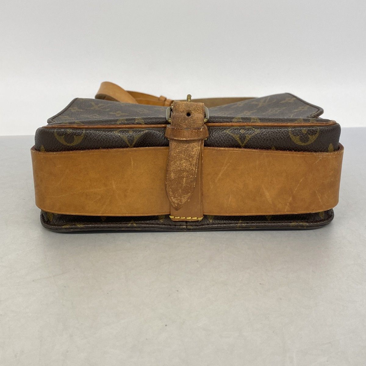 Louis Vuitton Shoulder Bag Monogram Cartouchiere MM Brown — view 3