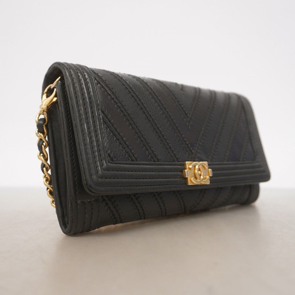 Chanel Shoulder Wallet Boy Blanc Leather Black Gold — view 2