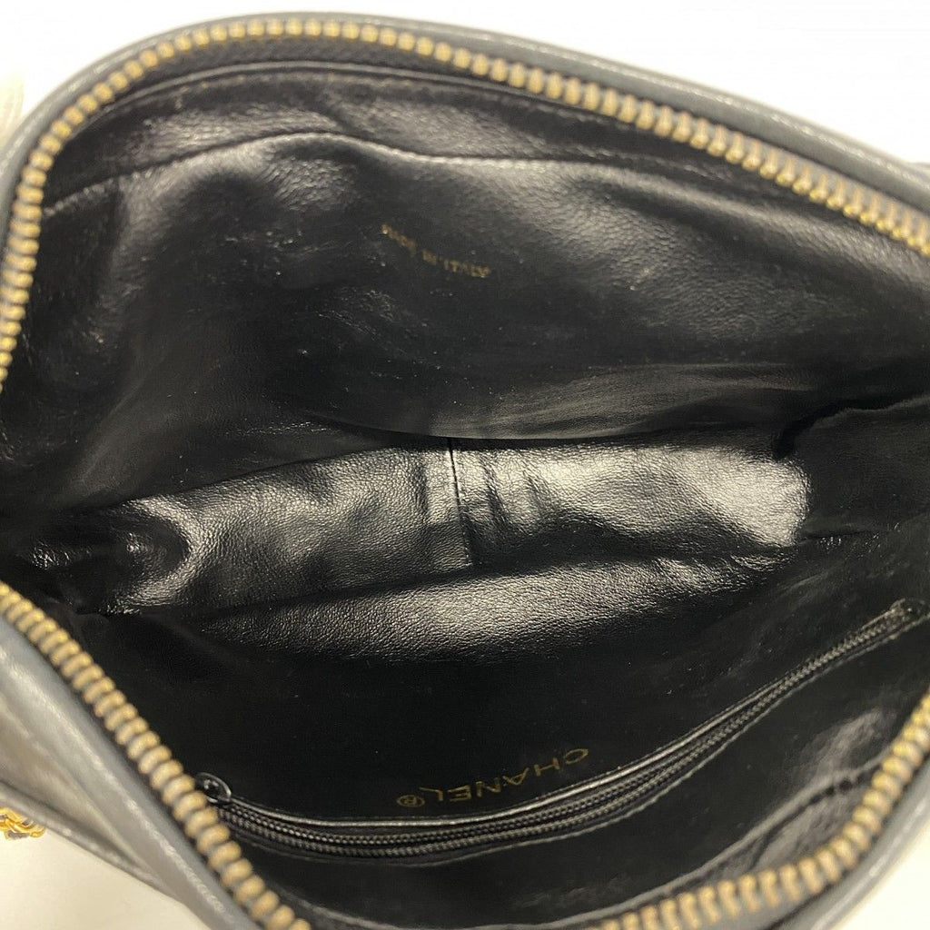 Chanel Shoulder Bag Quilted Lambskin Black Gold — view 4