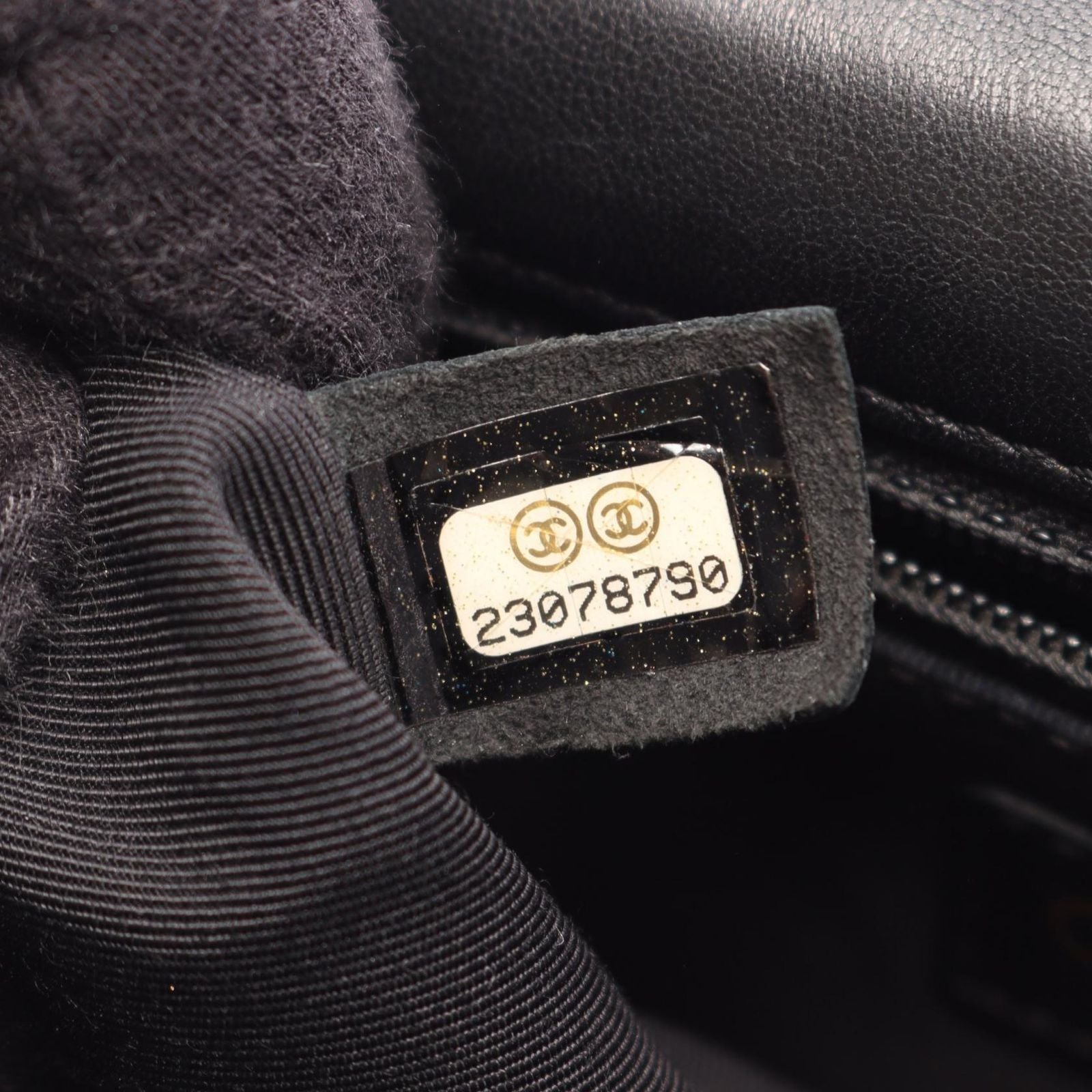Chanel Shoulder Bag Pakoda Flap — view 5