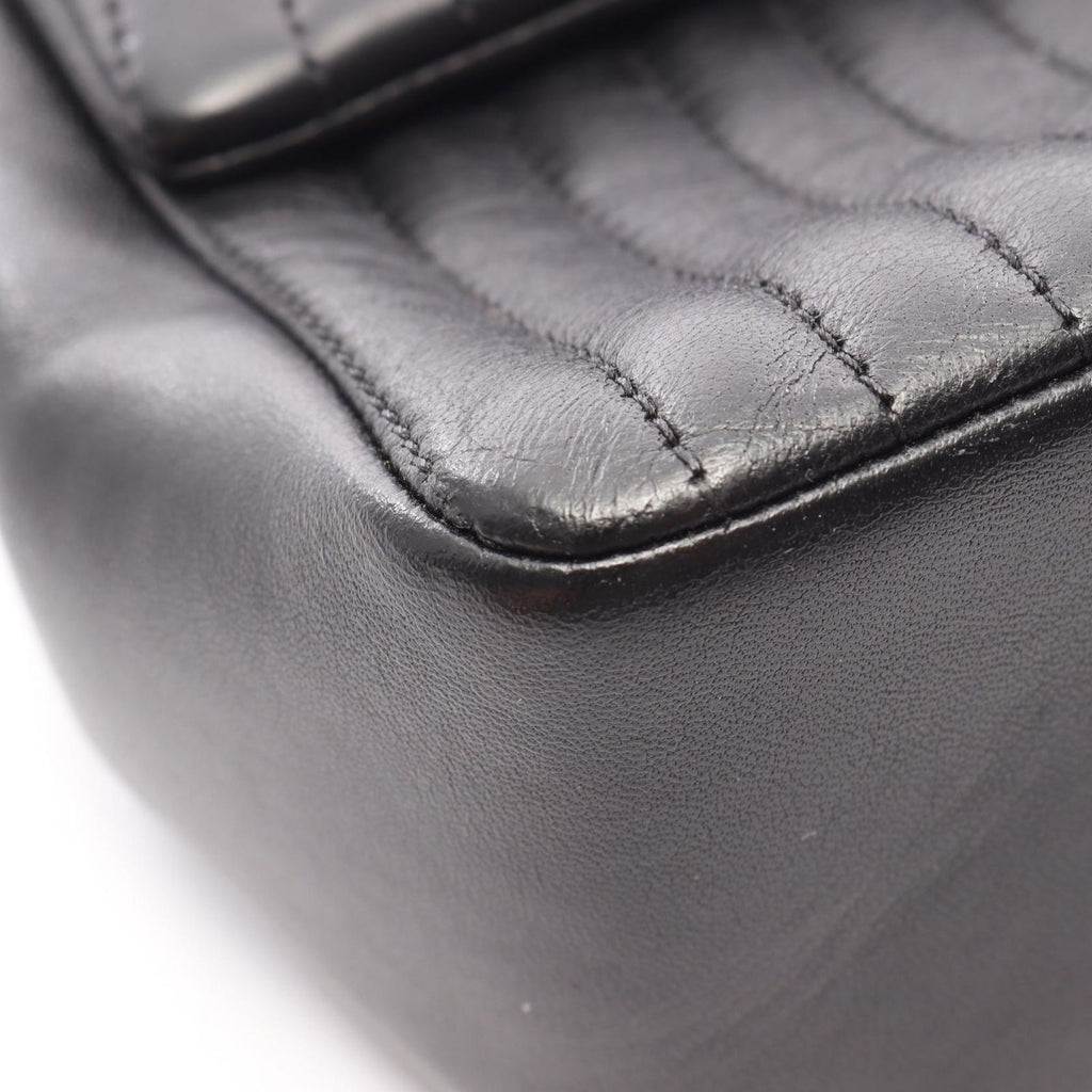 Chanel Shoulder Bag Pakoda Flap — view 8