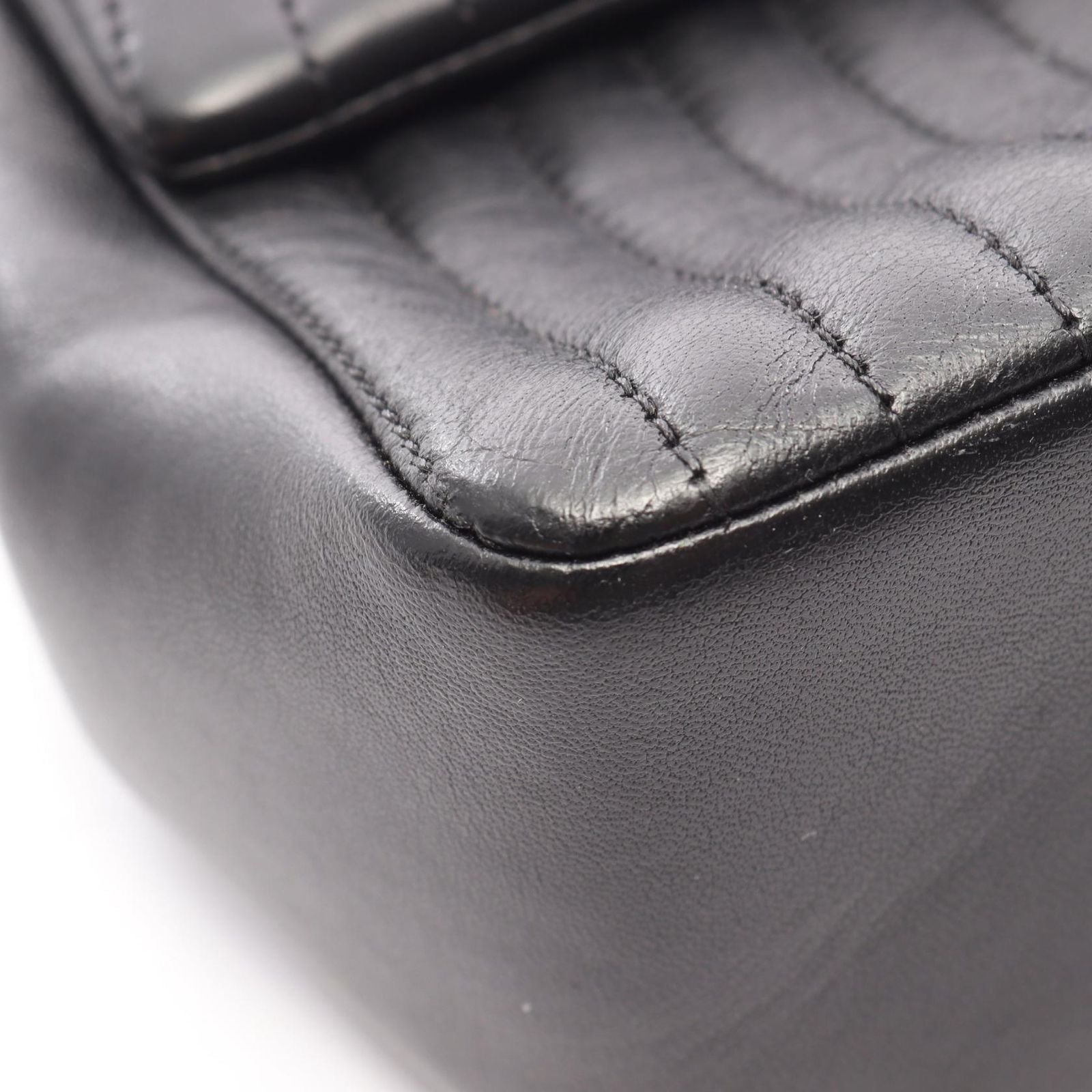Chanel Shoulder Bag Pakoda Flap — view 8