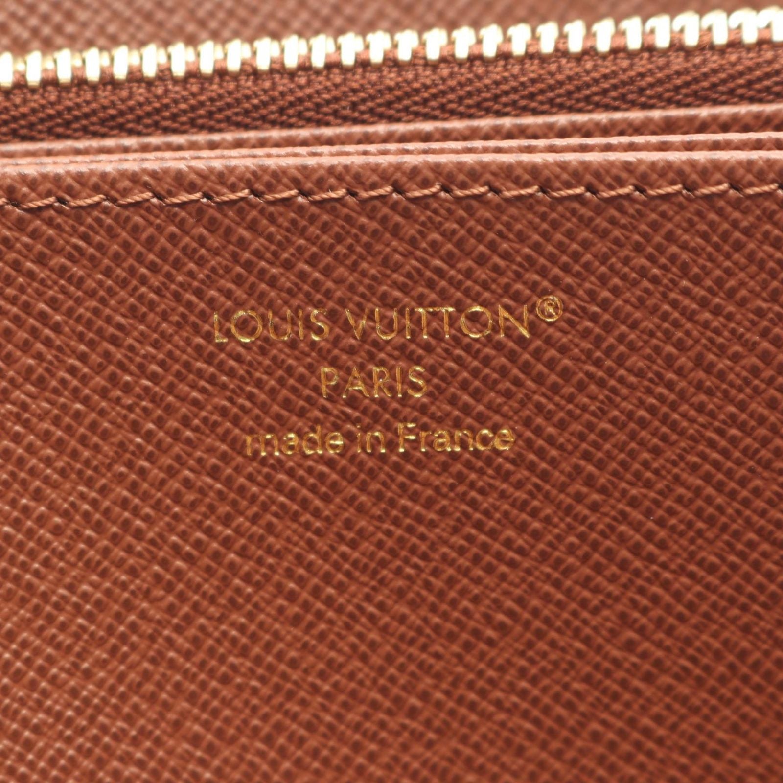 Louis Vuitton Round Wallet Zippy Monogram — view 4