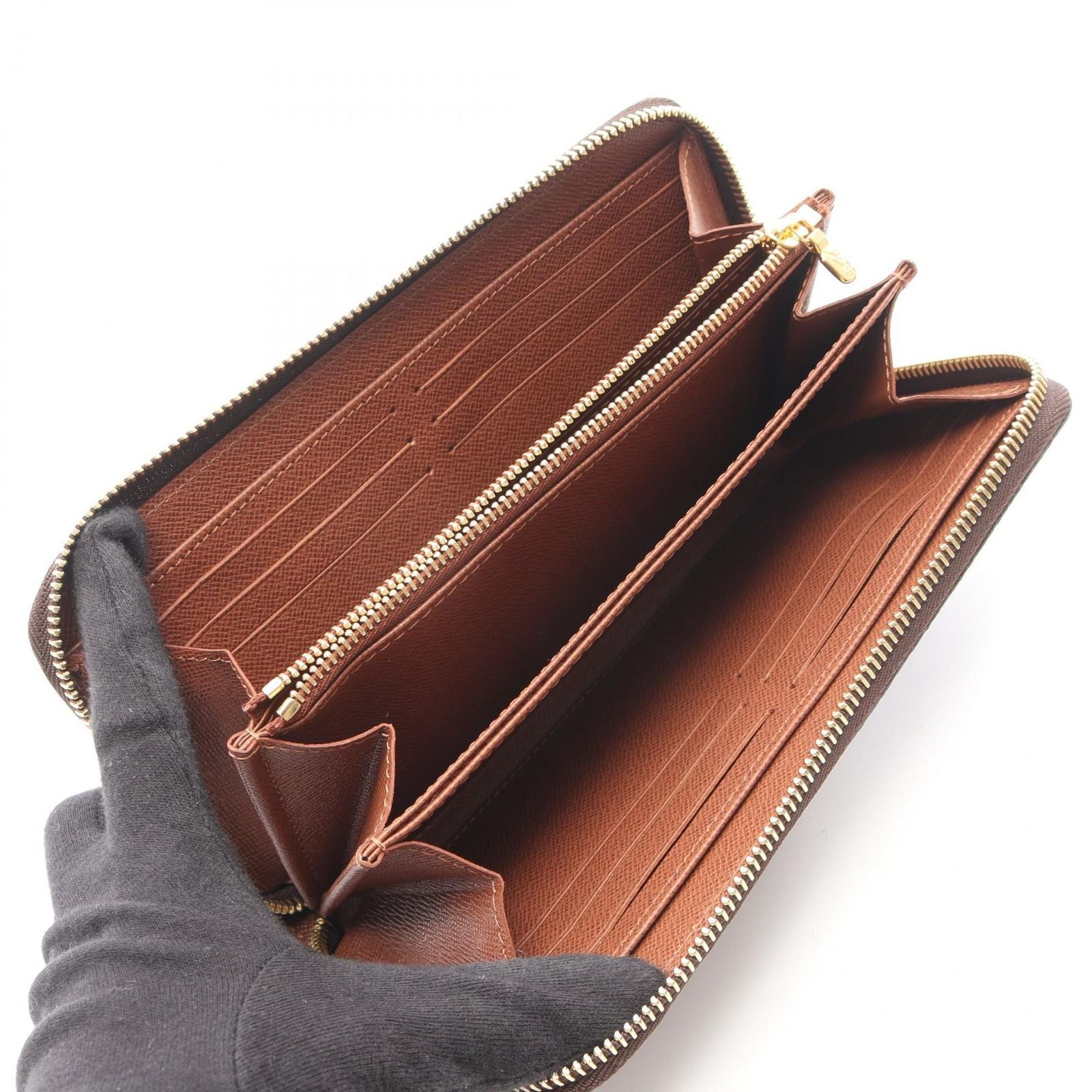 Louis Vuitton Round Wallet Zippy Monogram — view 3