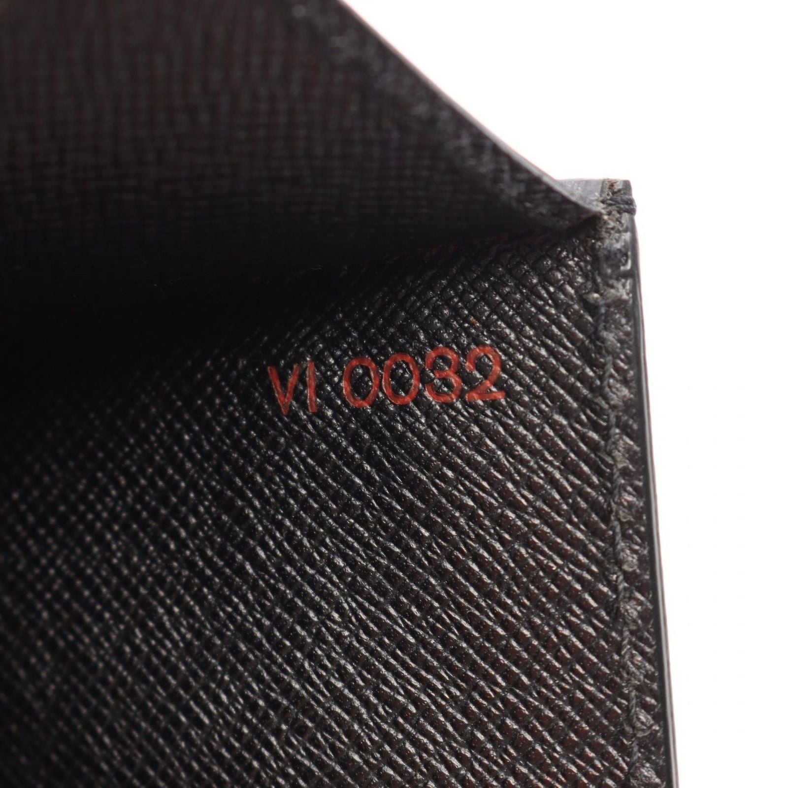 Louis Vuitton Clutch Series Dragonne Noir Leather Pochette — view 5