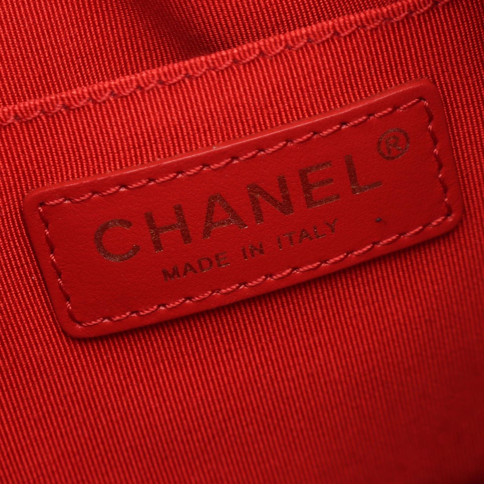 Chanel Shoulder Bag Quilted Red Lambskin Drawstring Bucket Bag AS1801 — view 4