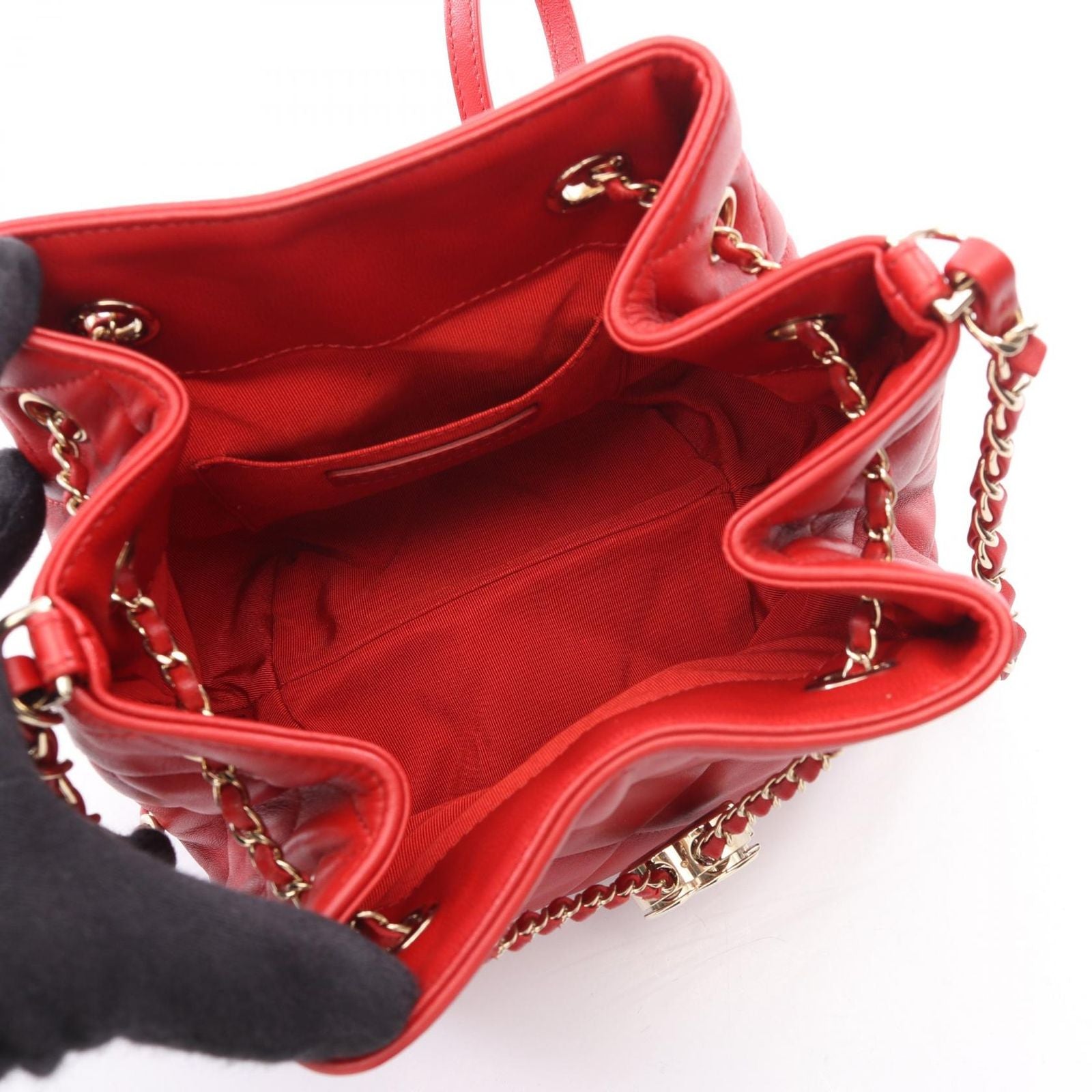 Chanel Shoulder Bag Quilted Red Lambskin Drawstring Bucket Bag AS1801 — view 3