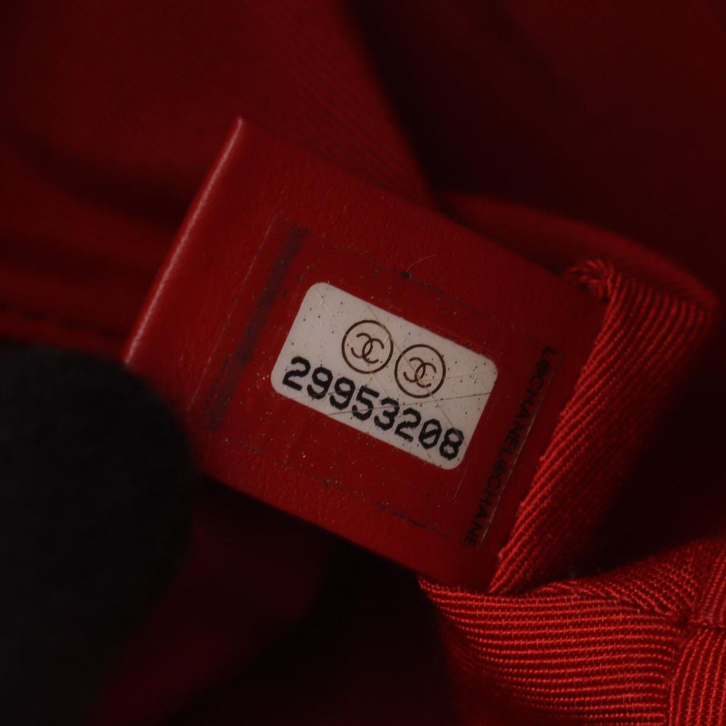 Chanel Shoulder Bag Quilted Red Lambskin Drawstring Bucket Bag AS1801 — view 5