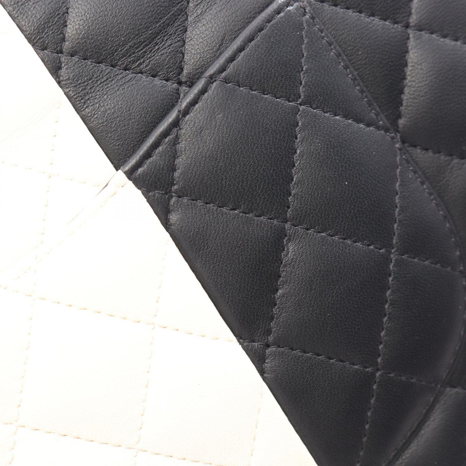 Chanel Shoulder Bag Quilted Double Flap Black White Lambskin Bicolor Chain — view 8